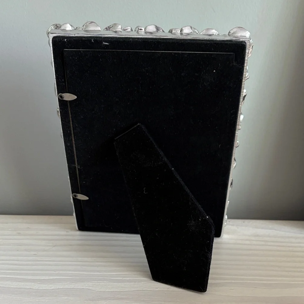 Silver-Tone Rose Dimensional Frame - Decorative Photo Frame‎ for 5